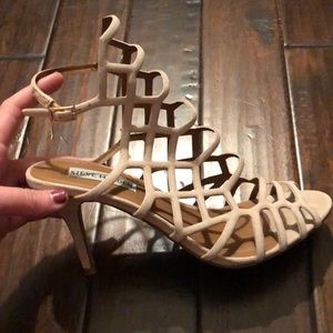 Brand new Steve Madden tan suede heels